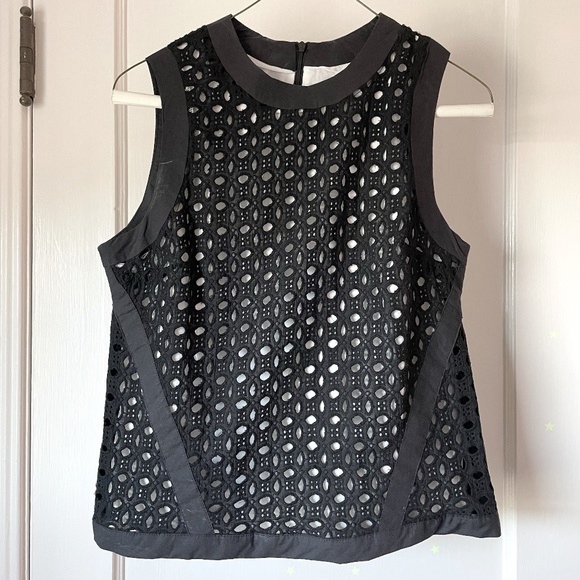 S bishop + young black sleevless eyelet blouse - Picture 1 of 3